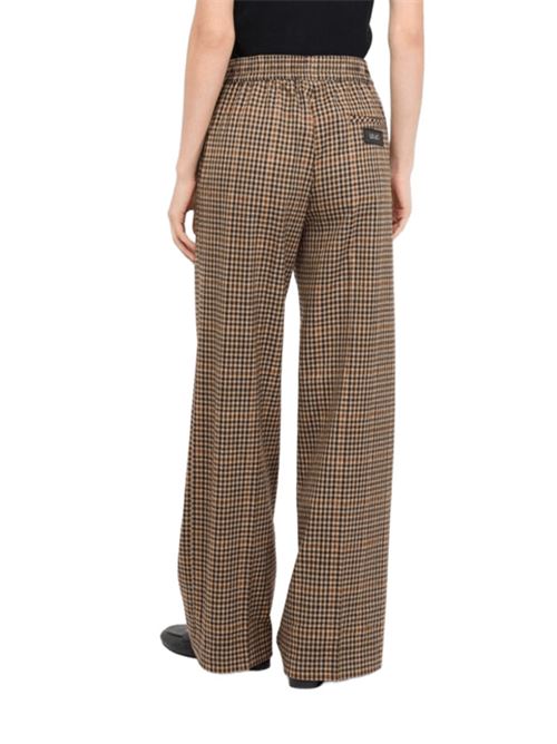 Pantaloni da donna in misto viscosa, fantasia quadretti all-over sullo sfondo beige. LIU JO | MF5349-T4335P9002
